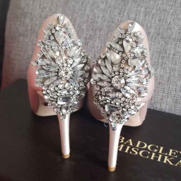 Badgley Mischka Heels - Size 6 - Picture 3 of 3